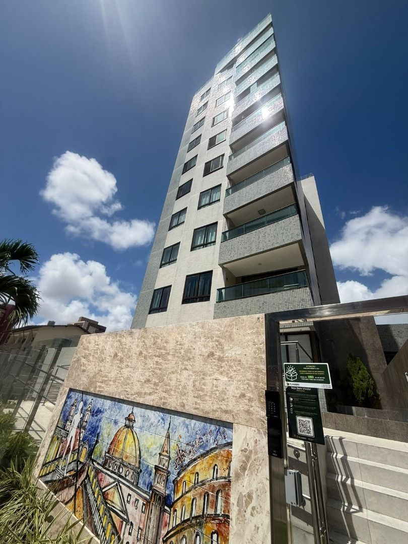 Apartamento com 02 dormitórios à venda por R$ 920.000 - Cabo B...