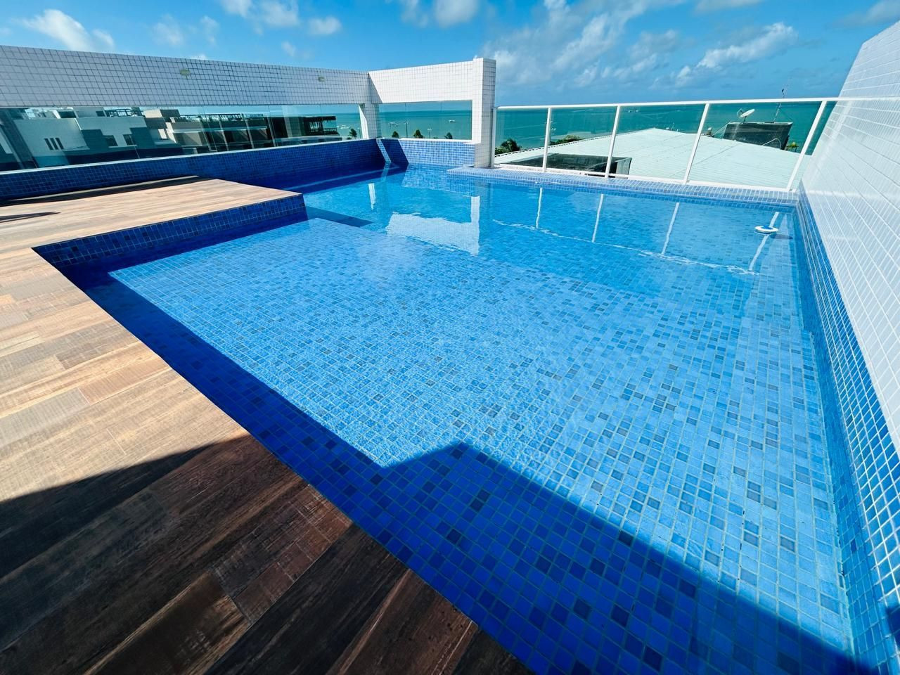 Apartamento com 03 dormitórios à venda por R$ 850.000 - Cabo B...