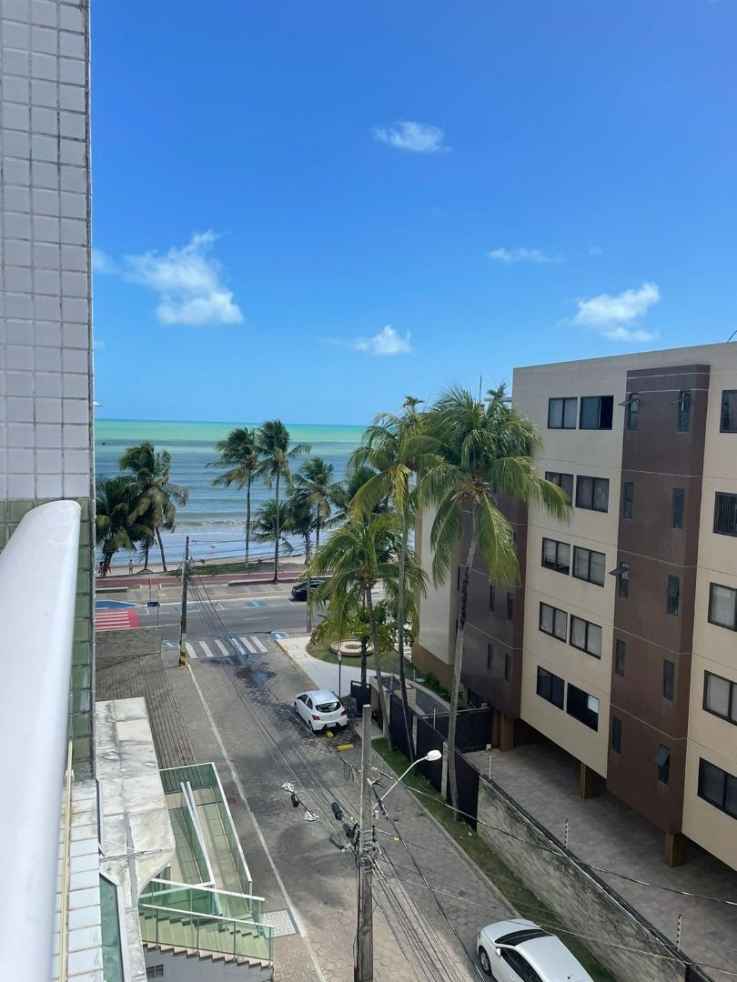 Flat com 01 dormitório à venda, 78m² por R$ 380.000 - Cabo Bra...