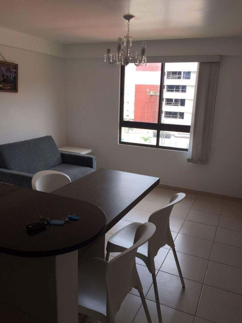 Apartamento com 01 dormitório à venda por R$ 620.000 - Cabo Br...