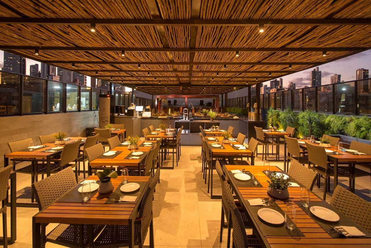 Cobertura com 02 dormitórios à venda por R$ 2.535.000 - Cabo B...