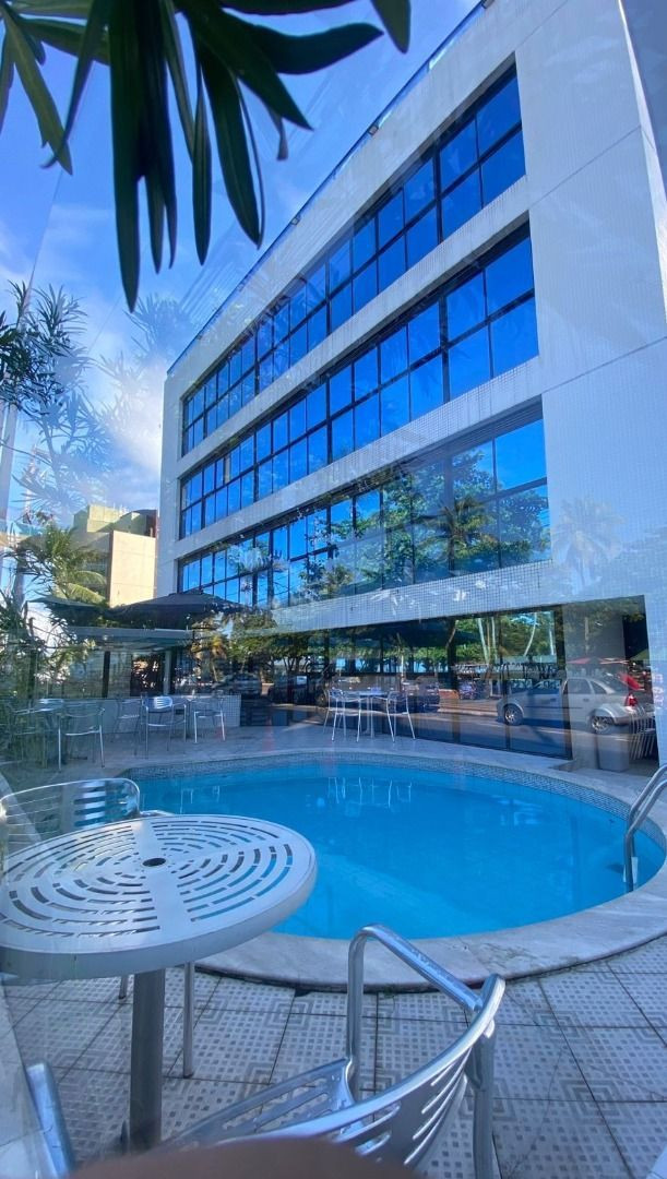 Flat com 02 dormitórios à venda, 50m² por R$ 450.000 - Cabo Br...