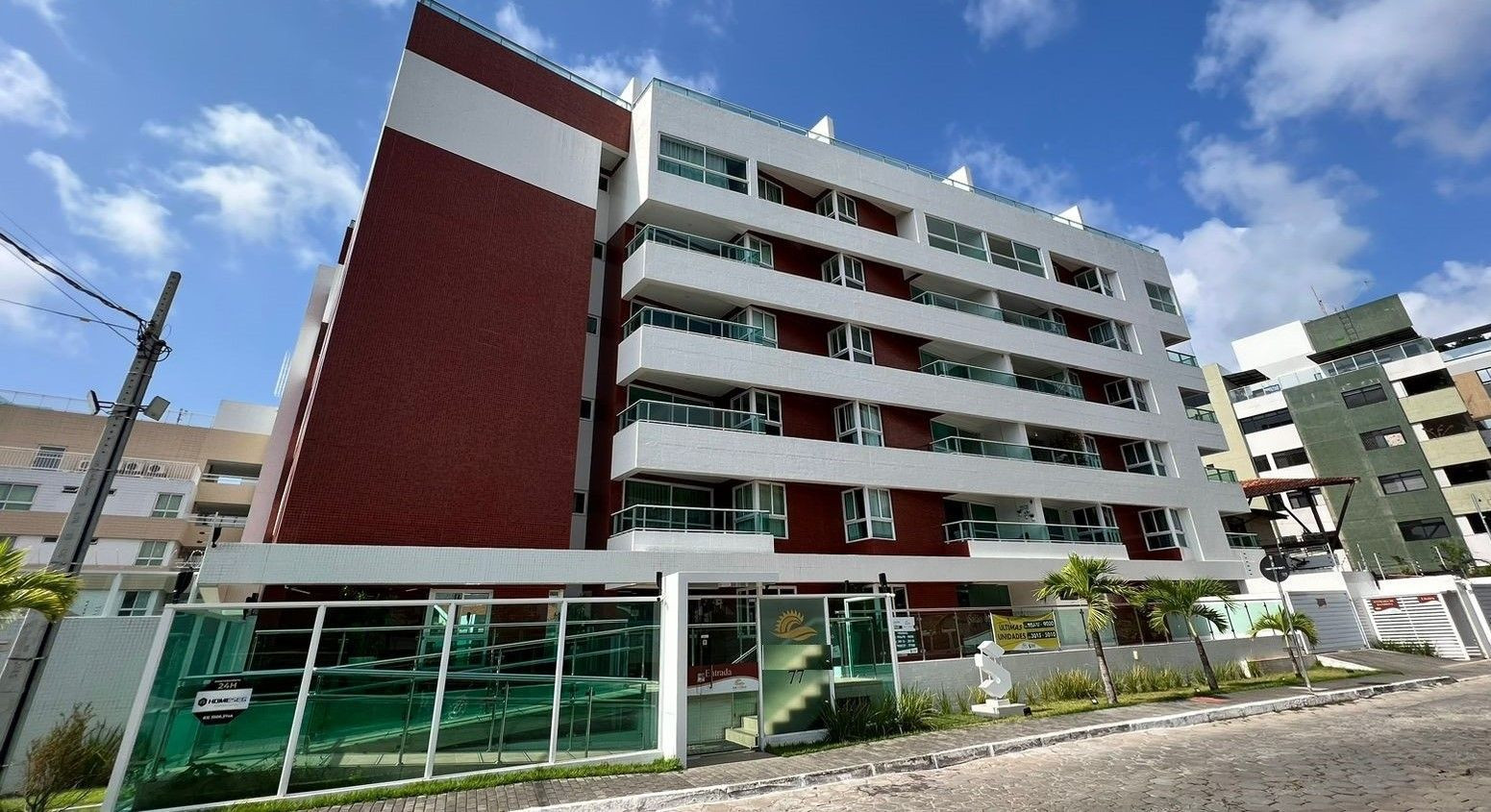 Apartamento com 02 dormitórios à venda por R$ 717.500 - Cabo B...