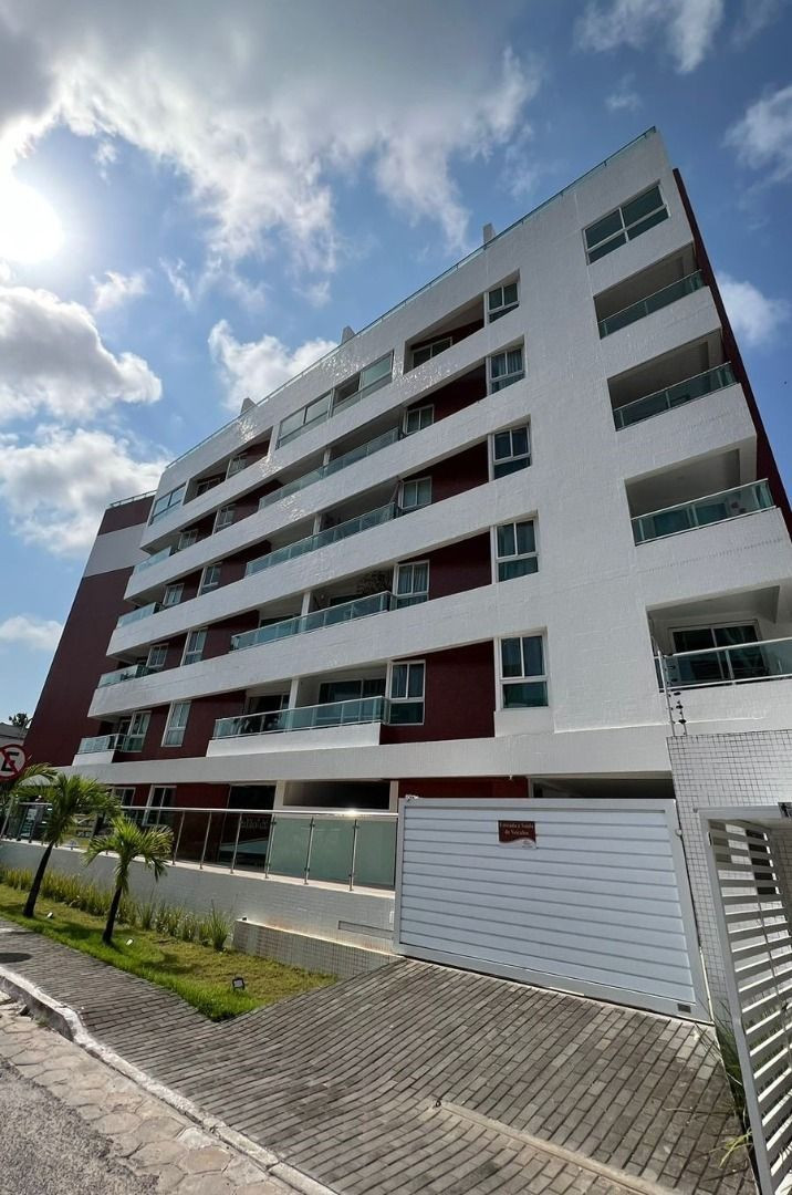 Apartamento com 02 dormitórios à venda por R$ 717.500 - Cabo B...