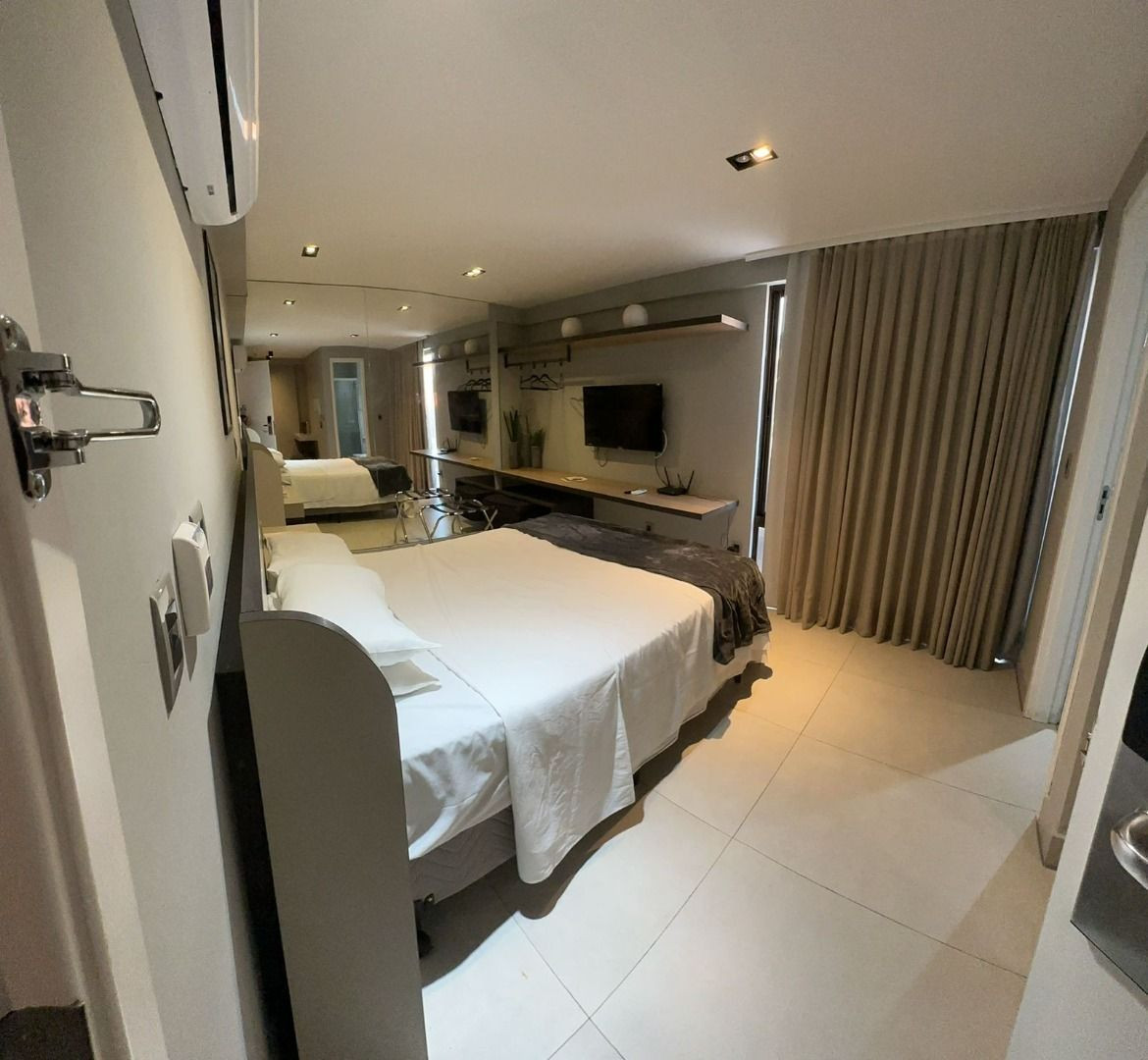 Flat com 01 dormitório à venda, 24m² por R$ 600.000 - Cabo Bra...