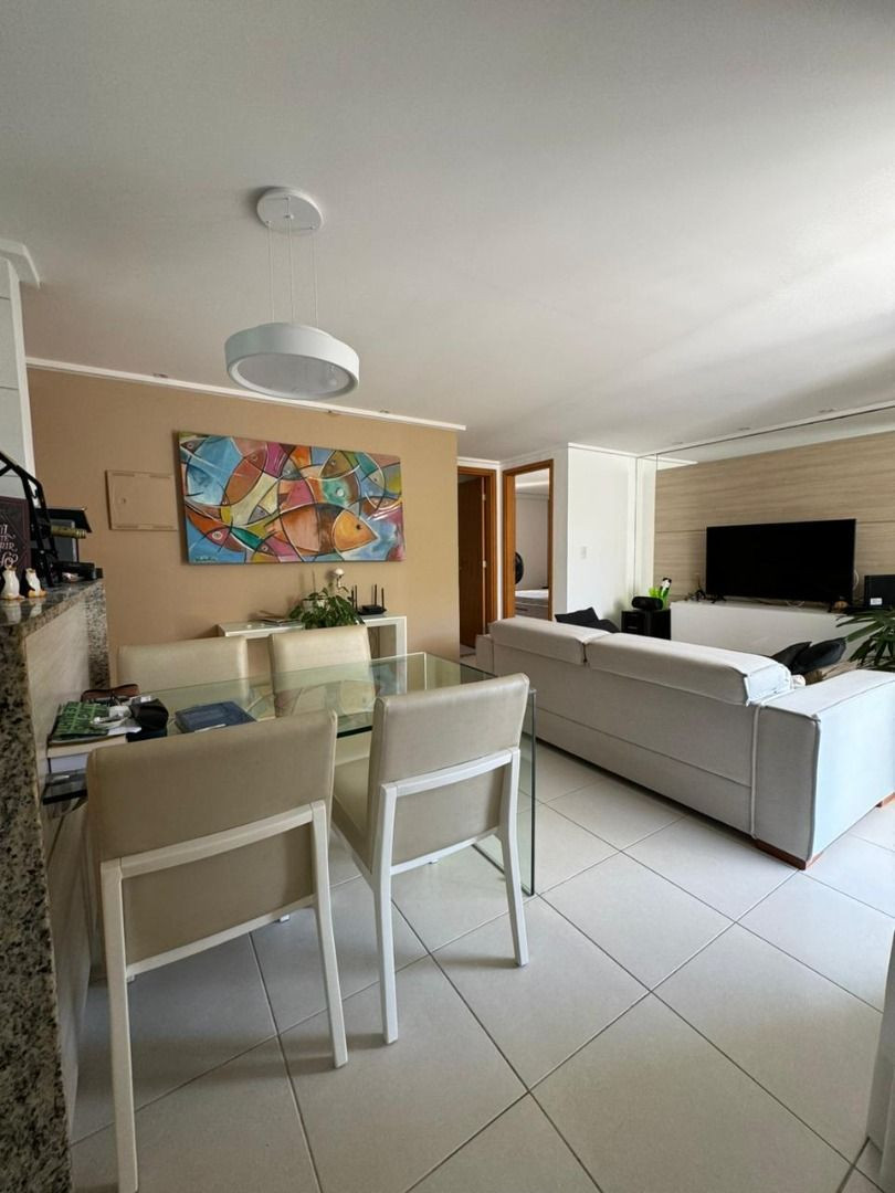 Apartamento com 02 dormitórios à venda por R$ 870.000 - Cabo B...