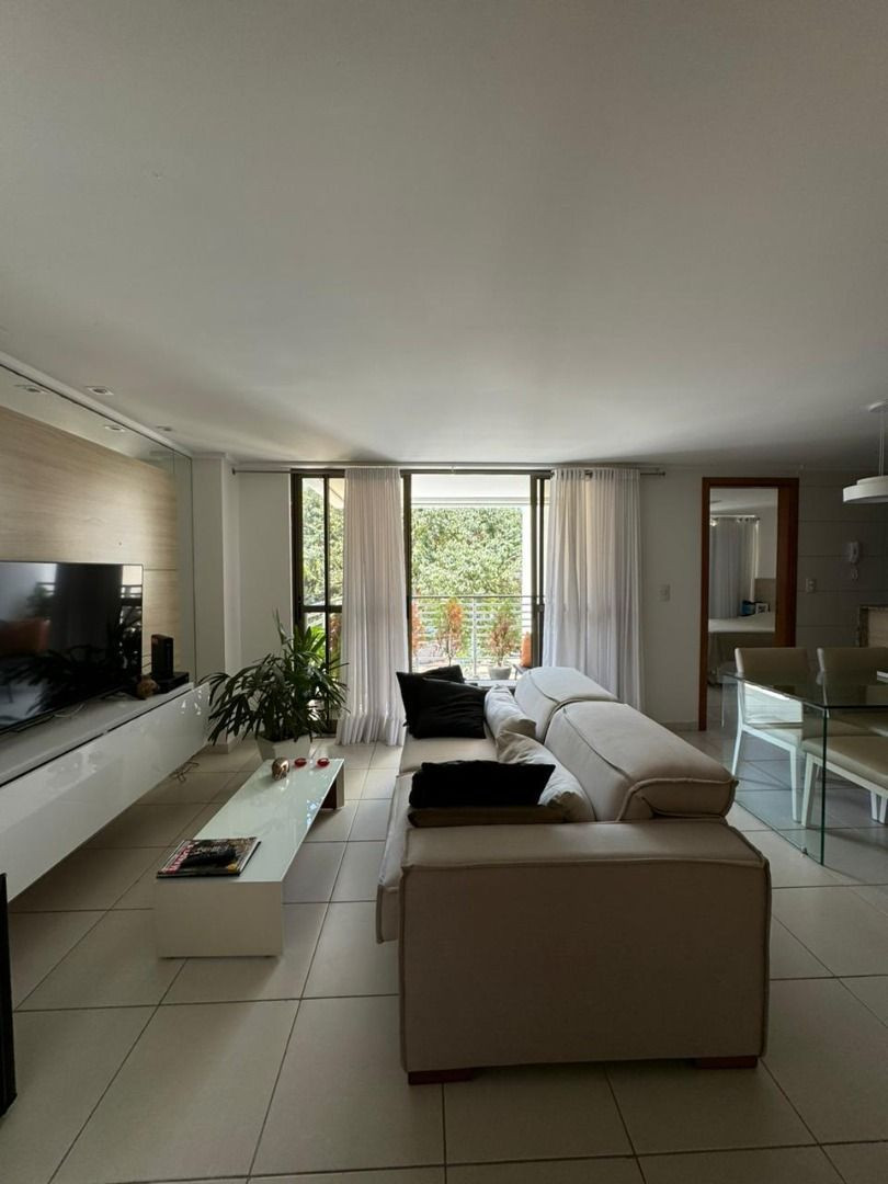 Apartamento com 02 dormitórios à venda por R$ 870.000 - Cabo B...