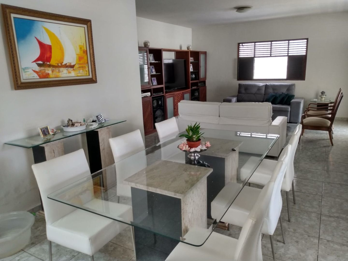 Casa com 04 dormitórios à venda, 300m² por R$ 2.200.000 - Cabo...