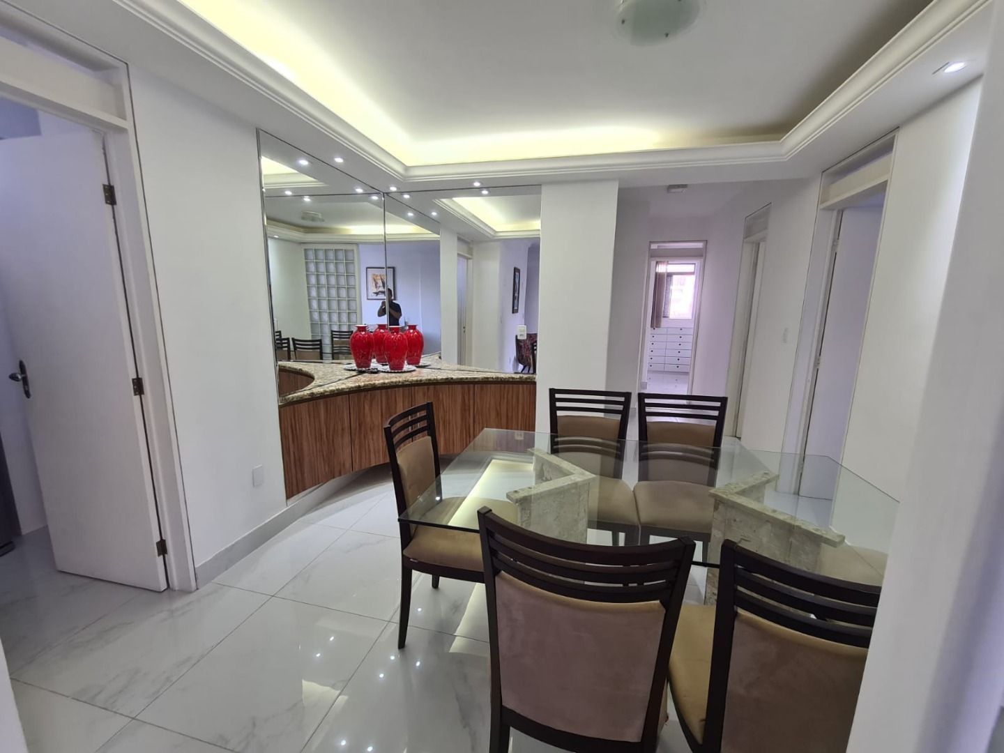 Apartamento com 03 dormitórios à venda por R$ 630.000 - Manaír...