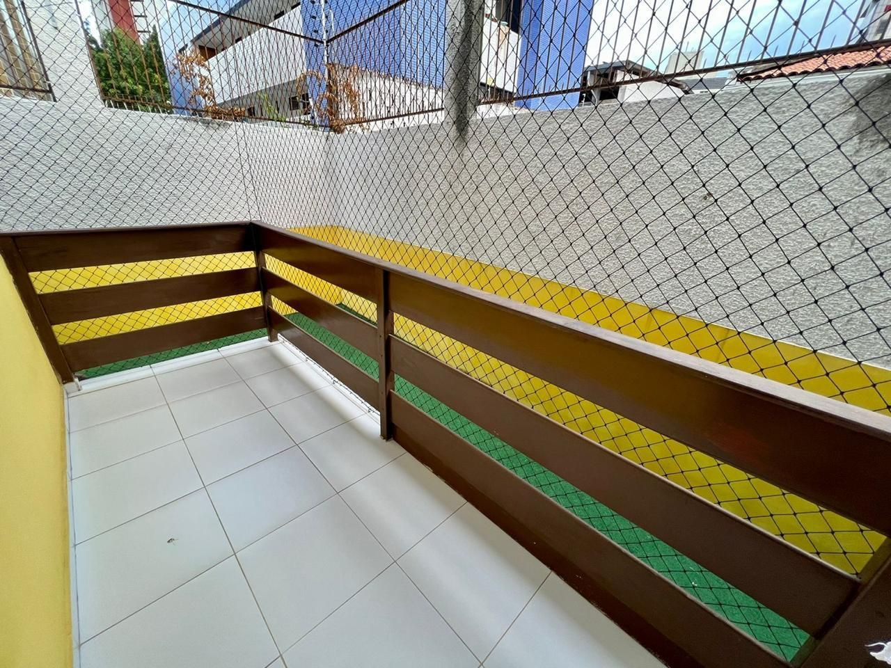 Apartamento com 03 dormitórios à venda, 189m² por R$ 850.000 -...