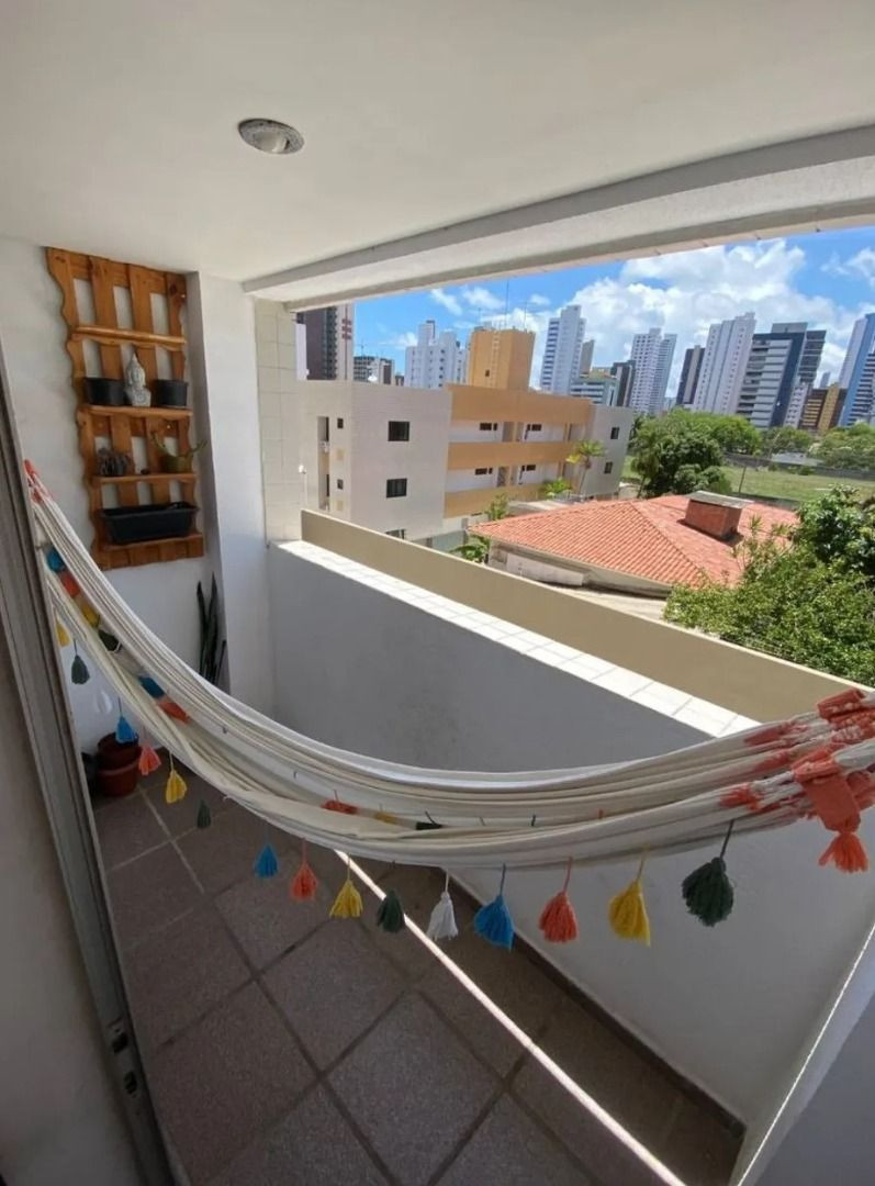 Apartamento com 02 dormitórios à venda por R$ 369.000 - Aerocl...