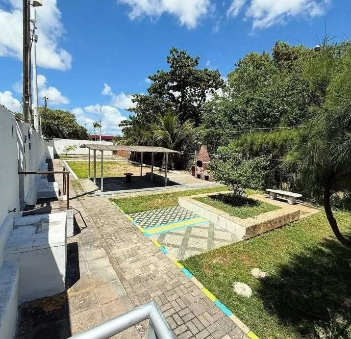 Apartamento com 03 dormitórios à venda por R$ 279.000 - Aerocl...