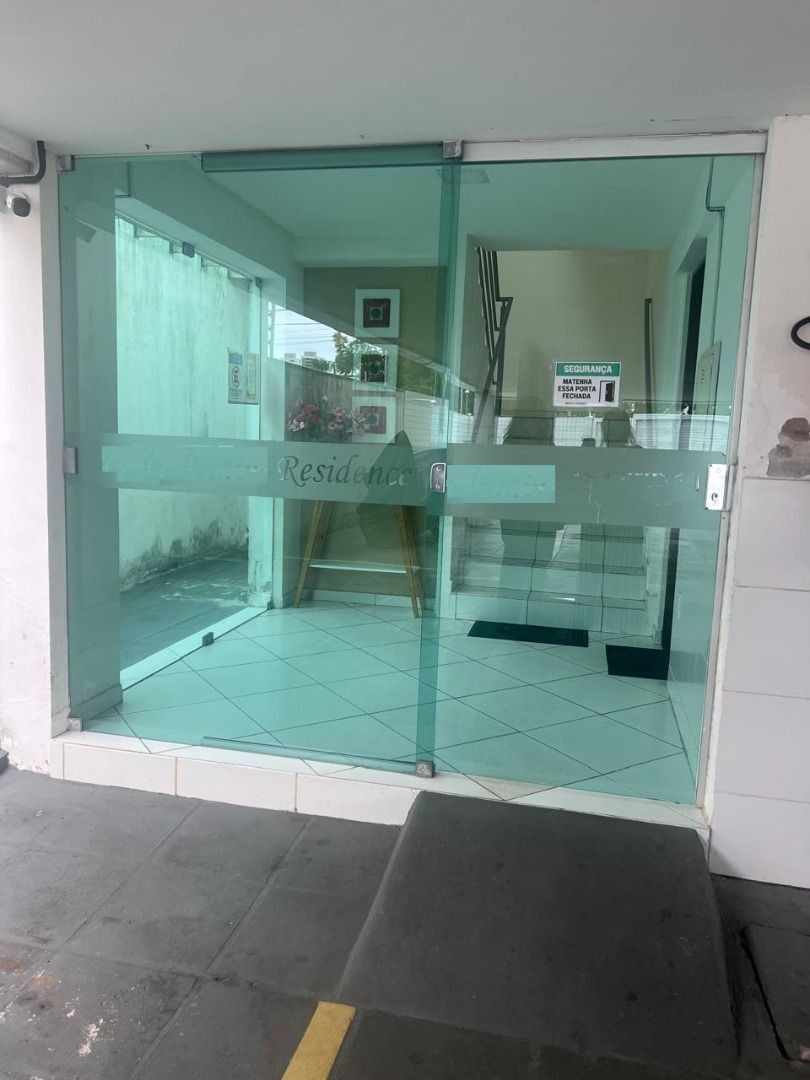 Apartamento com 02 dormitórios à venda por R$ 388.500 - Aerocl...