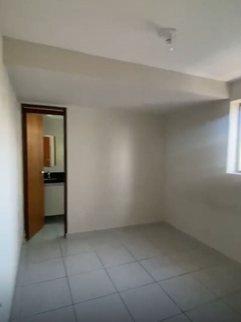 Apartamento com 03 dormitórios à venda por R$ 770.000 - Aerocl...