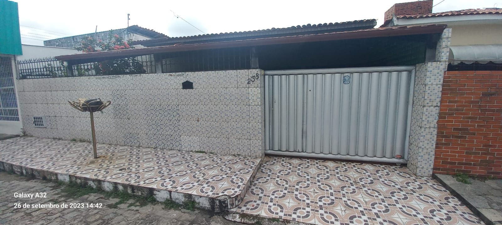 Casa com 03 dormitórios à venda, 150m² por R$ 450.000 - Castel...