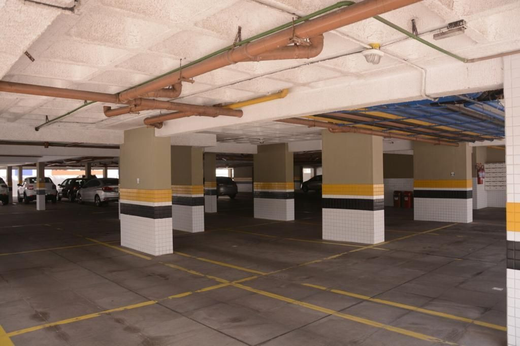 Apartamento com 03 dormitórios à venda por R$ 690.000 - Expedi...