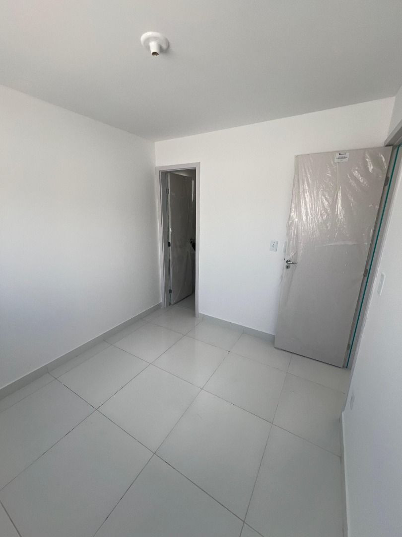 Apartamento com 02 dormitórios à venda por R$ 175.000 - Gramam...