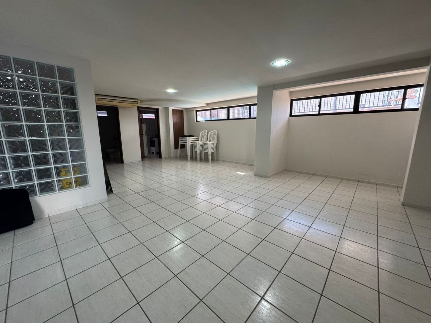 Apartamento com 02 dormitórios à venda por R$ 715.000 - Manaír...