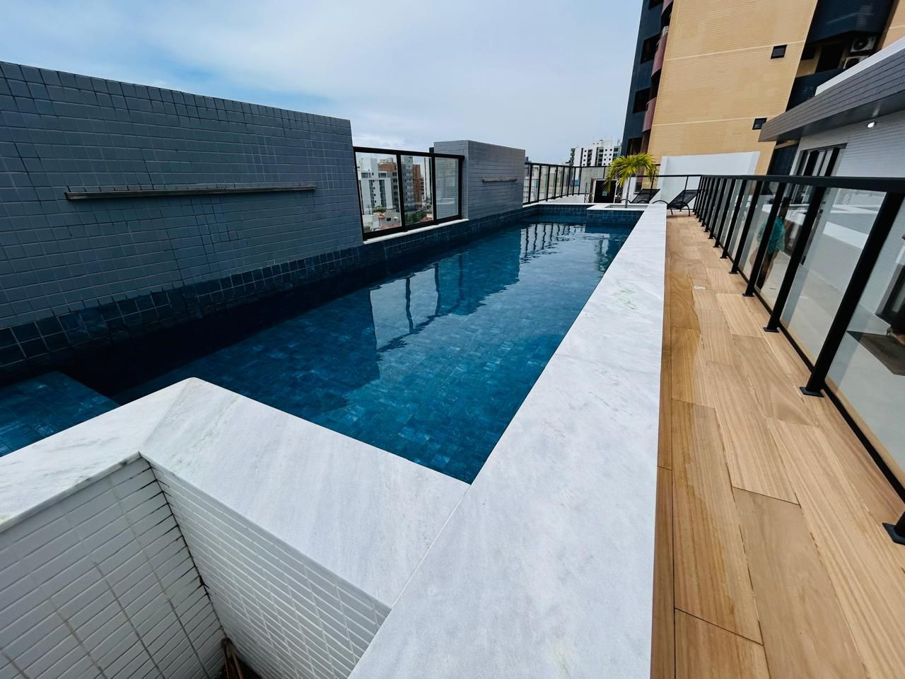 Flat com 01 dormitório à venda, 29m² por R$ 295.000 - Intermar...