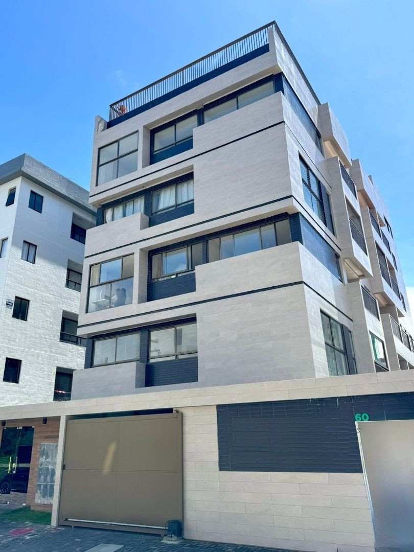 Apartamento com 03 dormitórios à venda por R$ 560.000 - Interm...