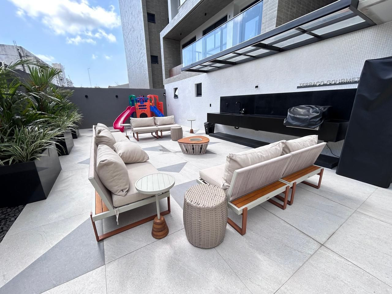 Apartamento com 02 dormitórios à venda por R$ 680.000 - Jardim...