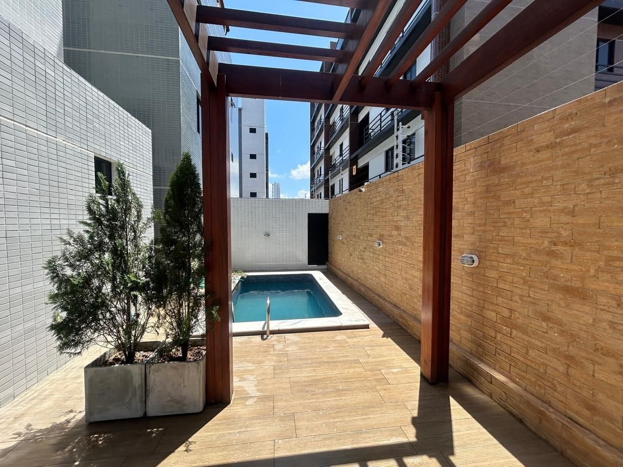 Apartamento com 01 dormitório à venda por R$ 410.000 - Bessa, ...