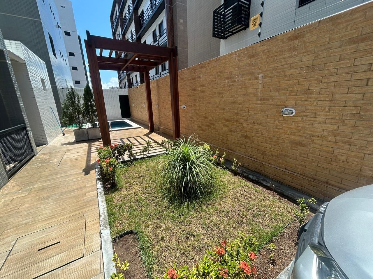 Apartamento com 01 dormitório à venda por R$ 410.000 - Bessa, ...