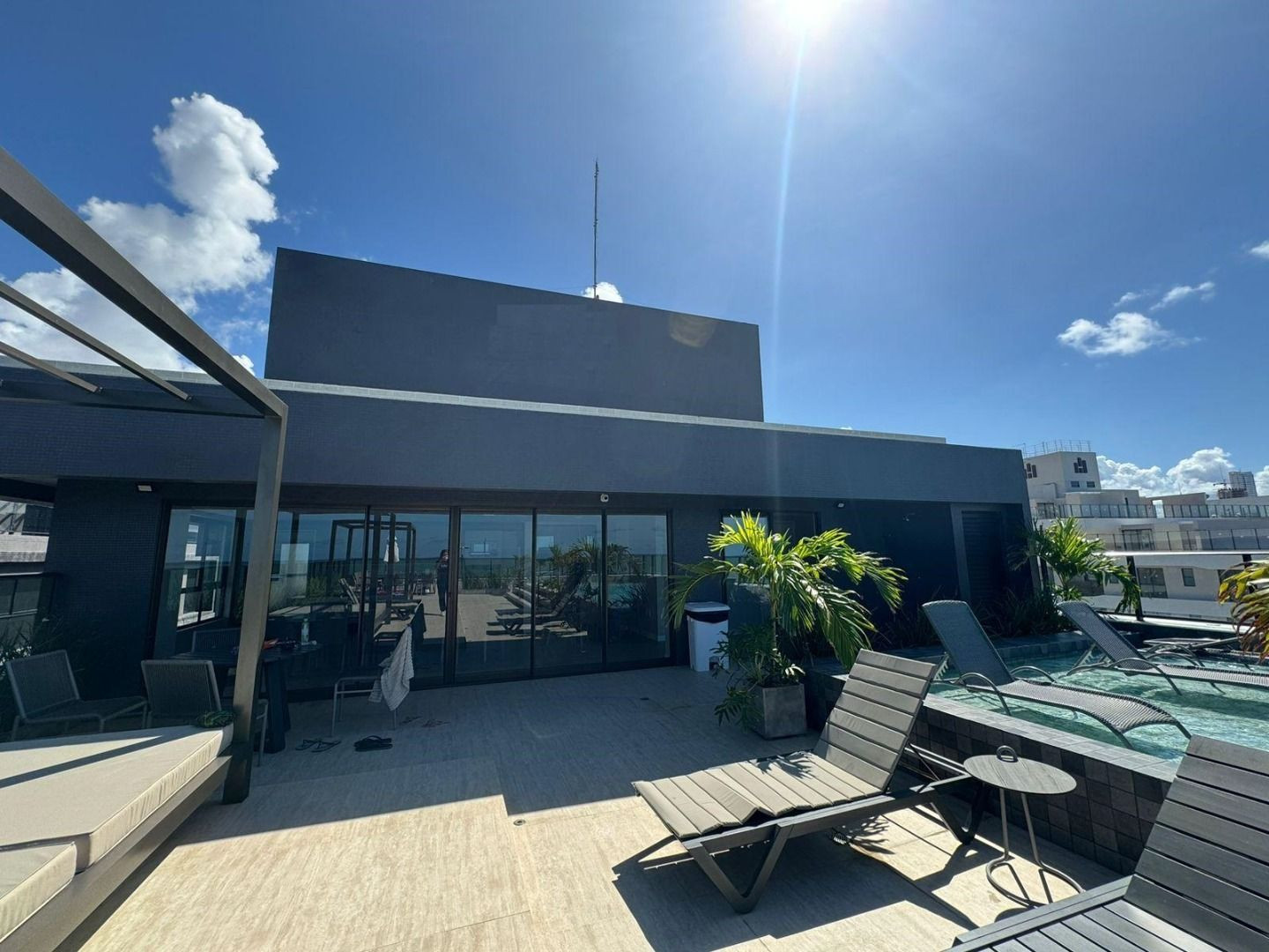 Apartamento com 02 dormitórios à venda por R$ 1.120.000 - Jard...