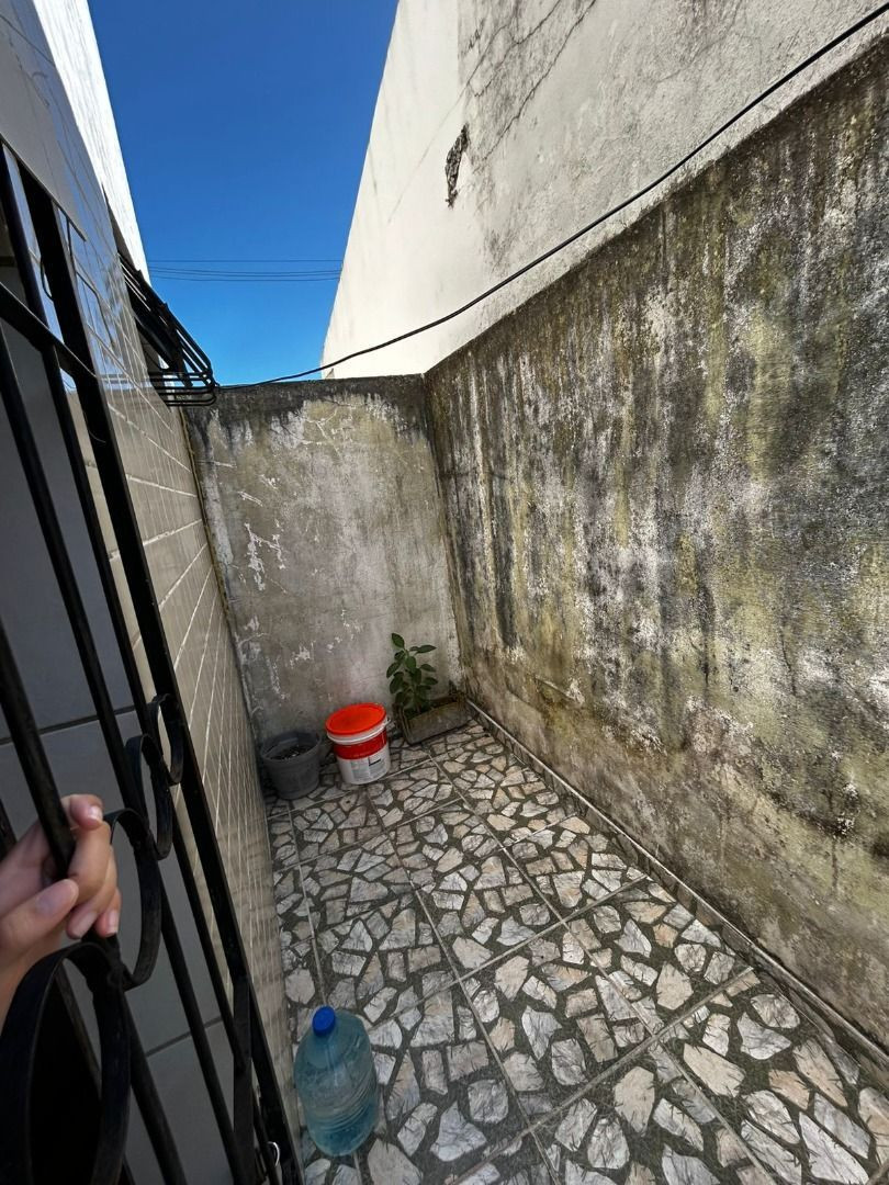 Apartamento com 03 dormitórios à venda por R$ 330.000 - Cd. Un...