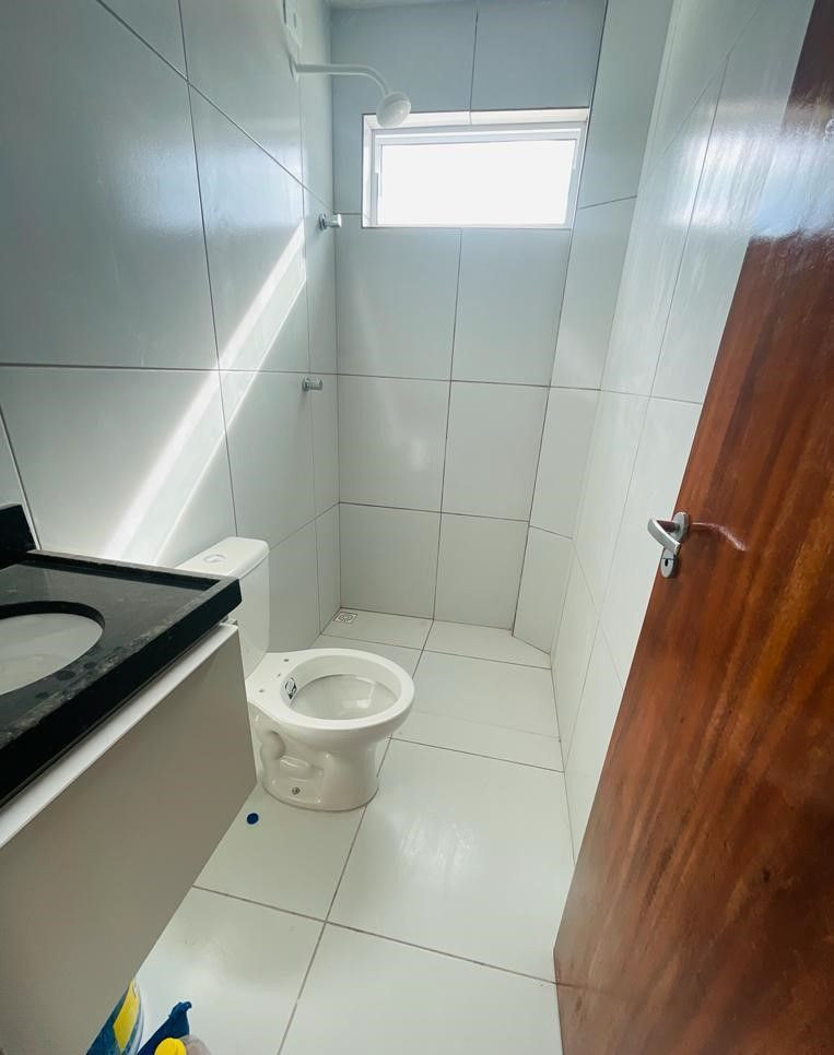 Apartamento com 2 dormitórios à venda, 53 m² por R$ 240.000,00...