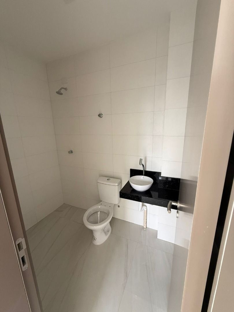 Apartamento com 2 quartos, 56 m², à venda por R$ 374.000 - Cam...