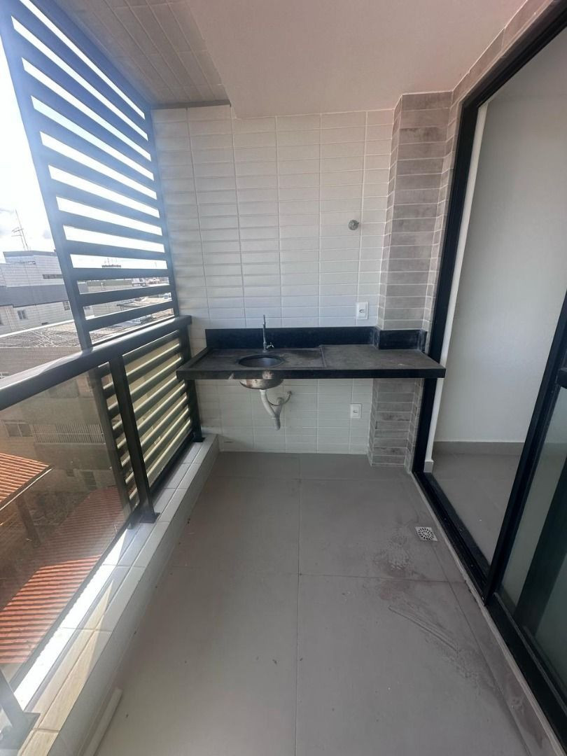 Apartamento com 2 dormitórios à venda, 66 m² por R$ 604.023,65...