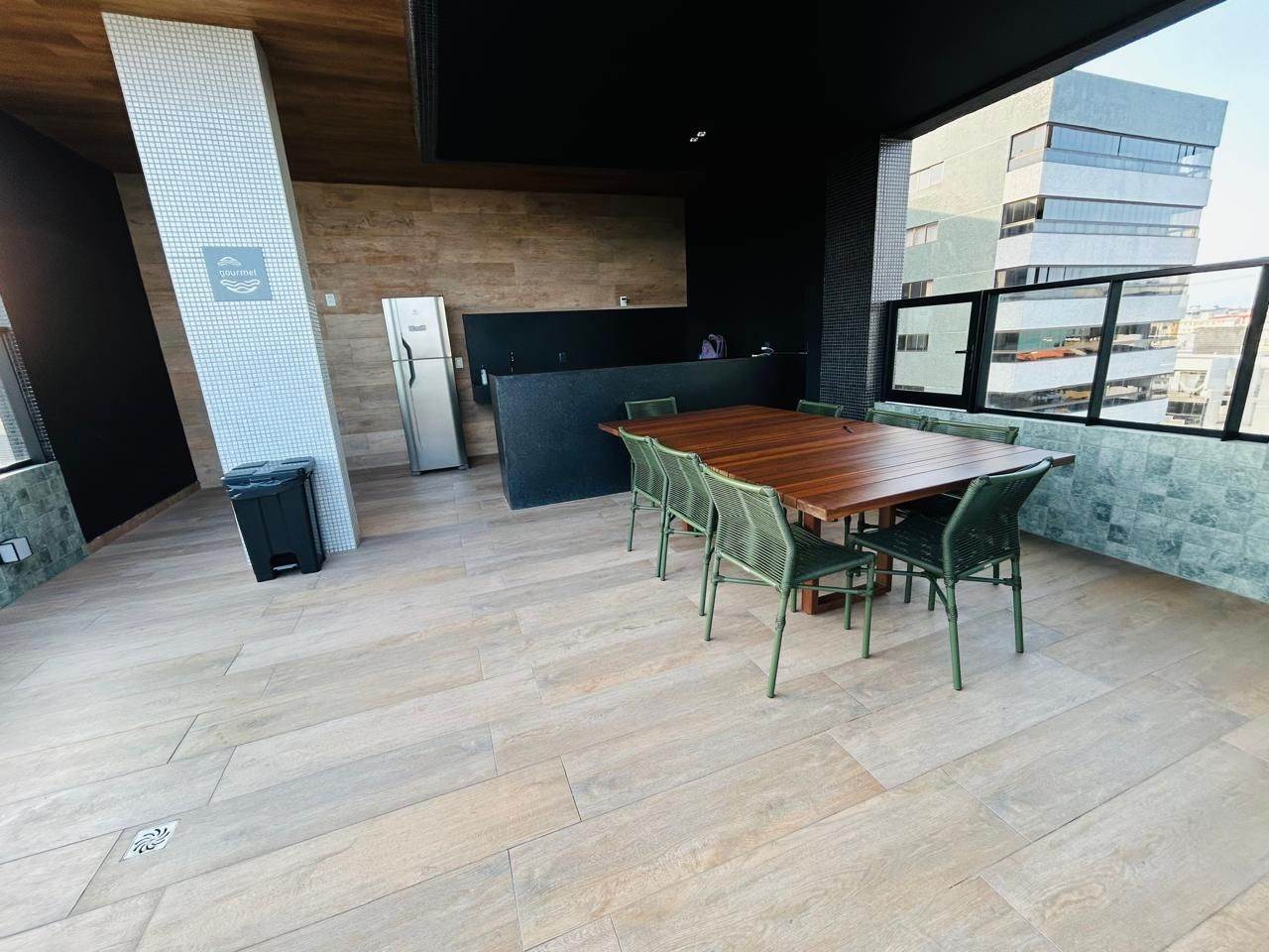 Apartamento com 3 dormitórios à venda, 108 m² por R$ 1.350.000...