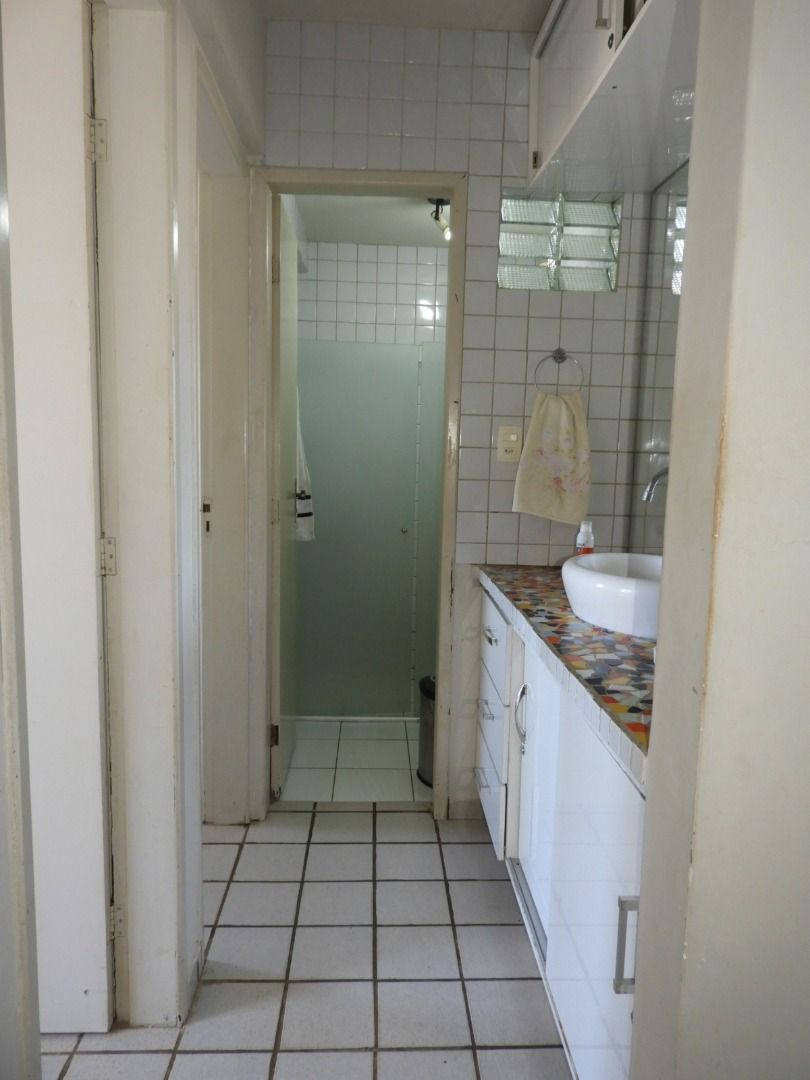 Apartamento com 2 dormitórios à venda, 45 m² por R$ 250.000,00...