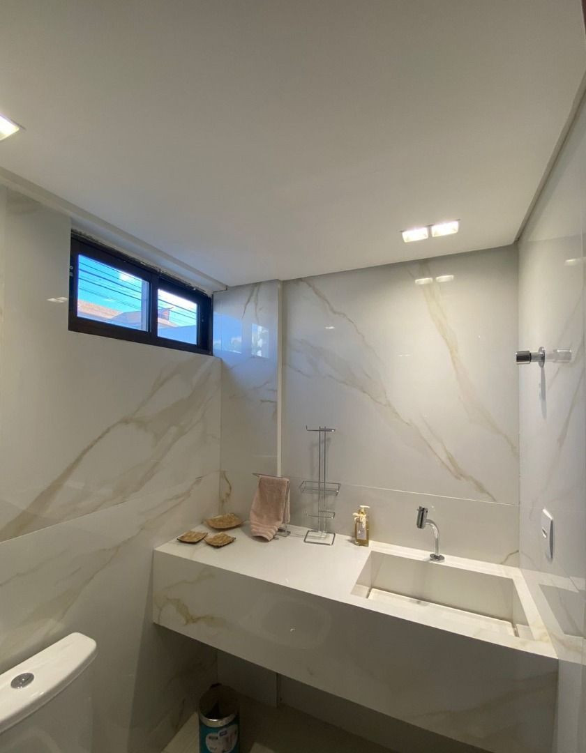 Apartamento Triplex com 3 dormitórios à venda, 134 m² por R$ 8...