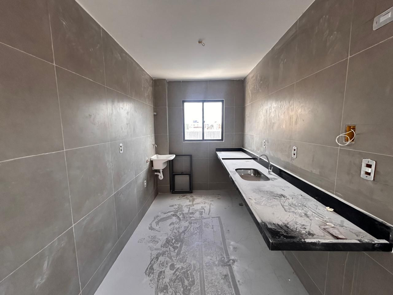 Apartamento com 2 dormitórios à venda, 50 m² por R$ 210.000,00...