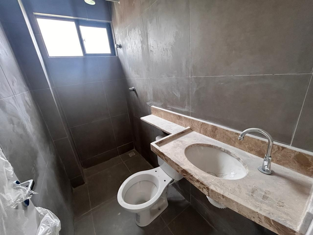 Apartamento com 2 dormitórios à venda, 50 m² por R$ 210.000,00...