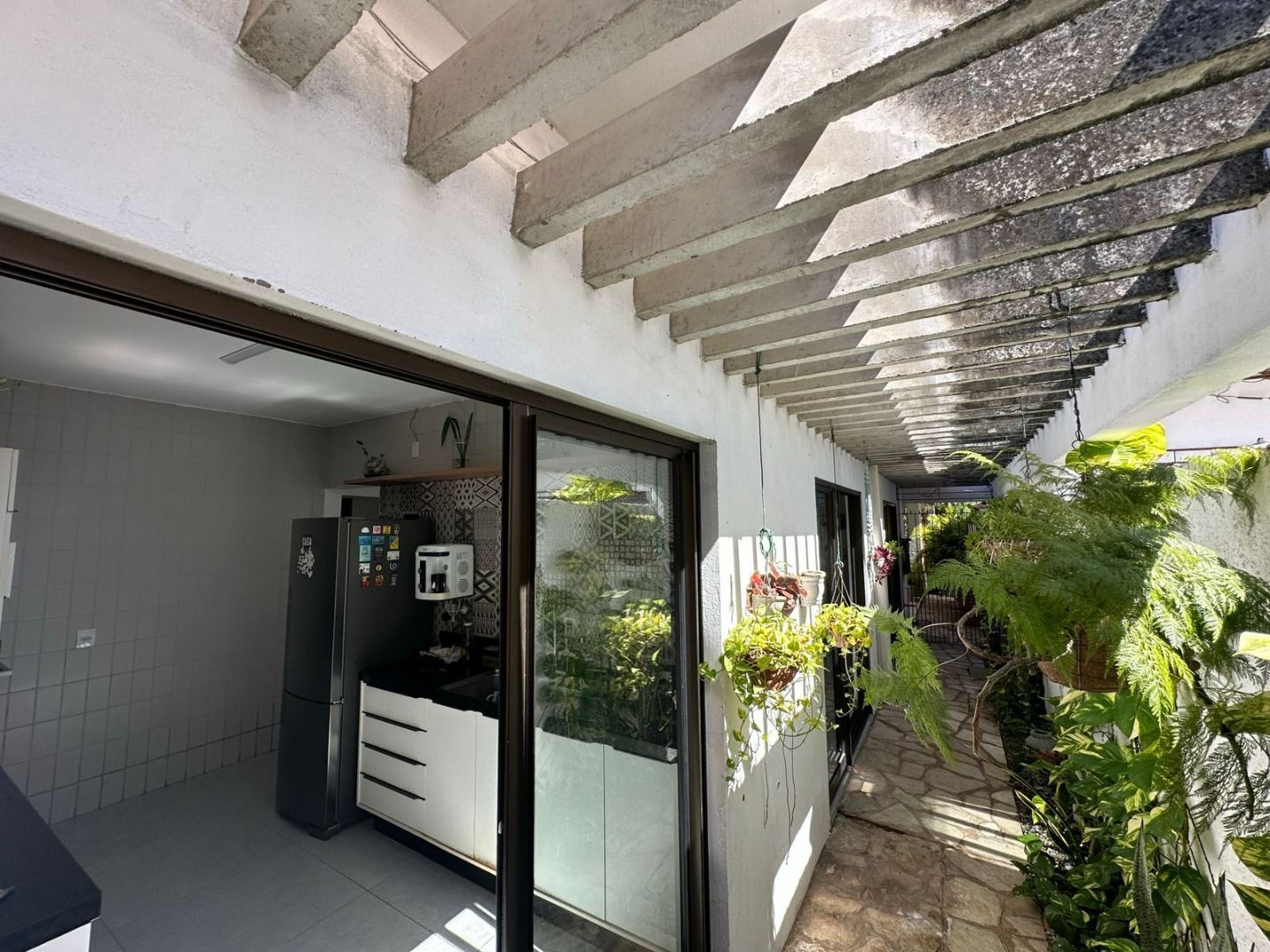 Casa com 4 dormitórios à venda, 175 m² por R$ 1.250.000,00 - B...