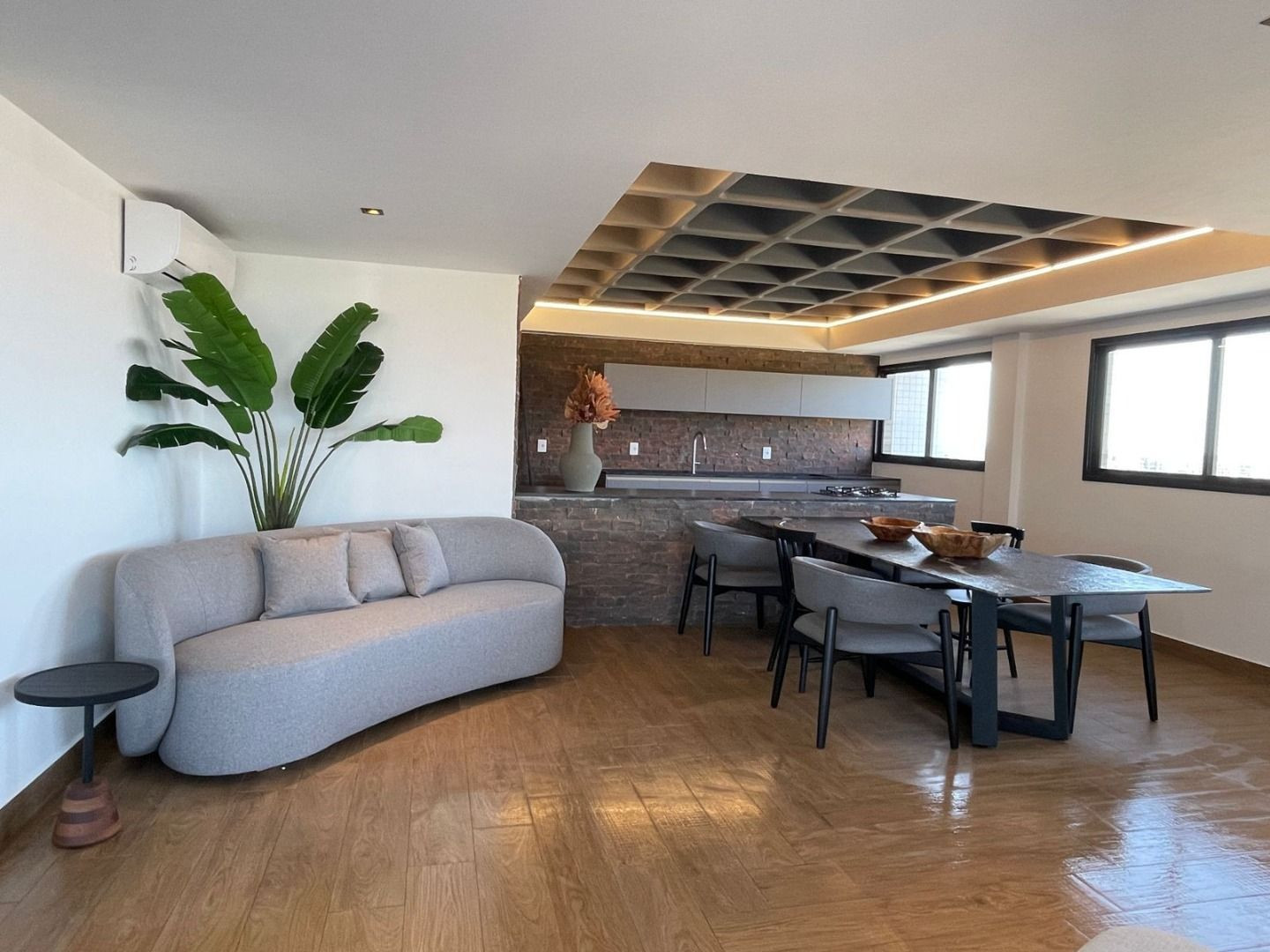 Apartamento com 3 dormitórios à venda, 76 m² por R$ 820.000,00...