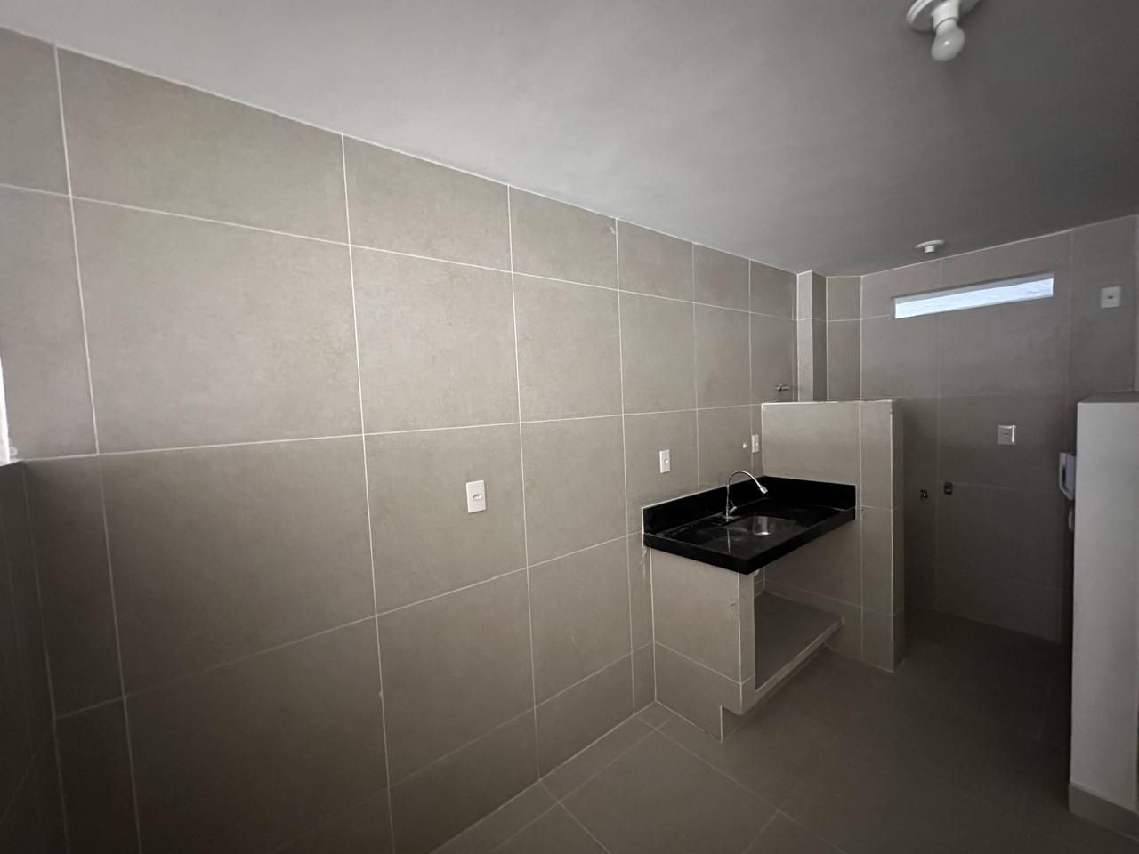 Apartamento com 3 dormitórios à venda, 70 m² por R$ 280.000,00...