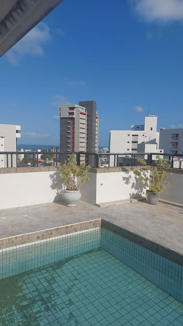 Cobertura com 4 dormitórios à venda, 447 m² por R$ 1.450.000,0...