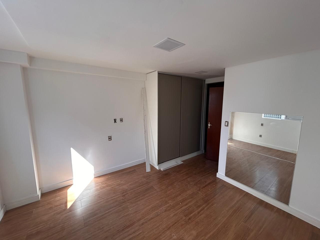 Apartamento com 2 dormitórios à venda, 80 m² por R$ 459.000,00...