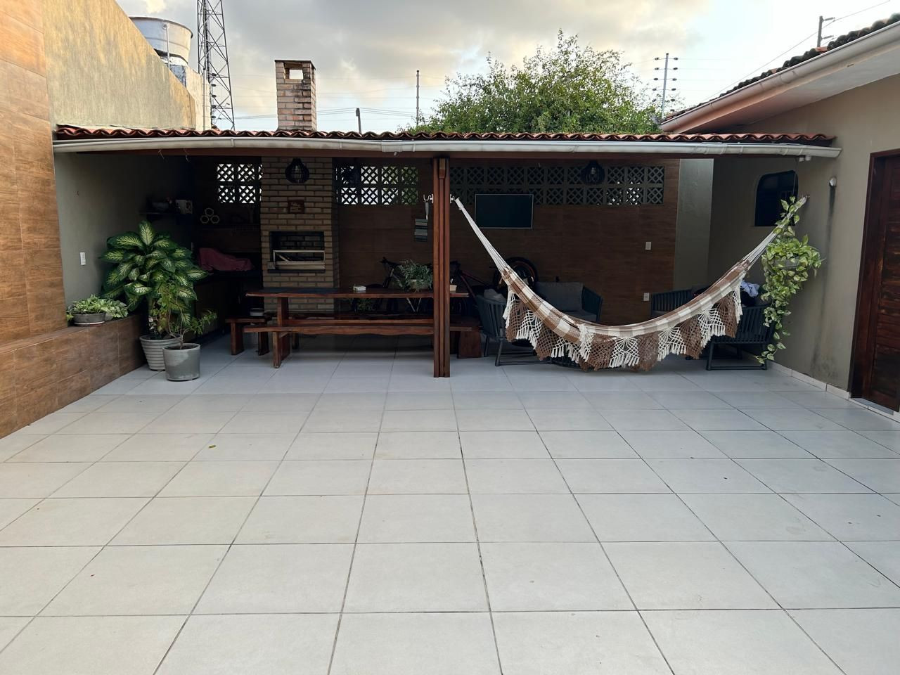 Casa com 3 dormitórios à venda, 144 m² por R$ 690.000,00 - Tre...