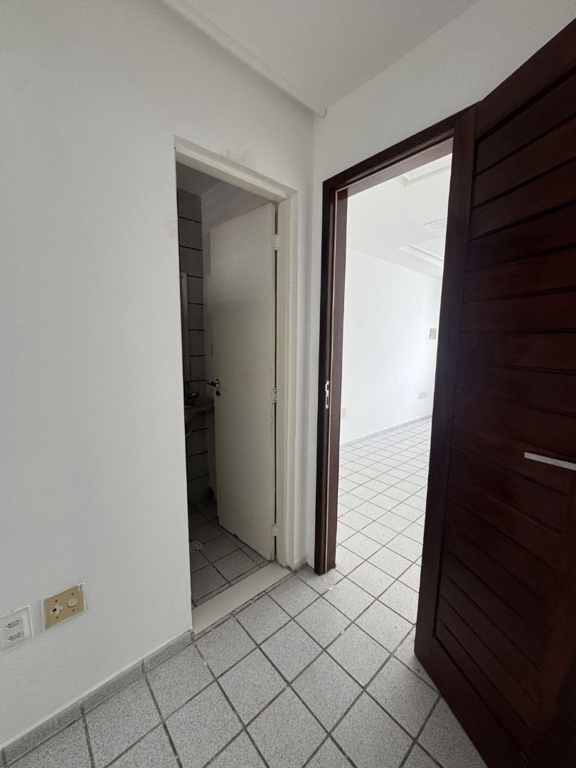 Sala, 33 m², aluguel por R$ 1.500/mês ou à venda por R$ 180.00...