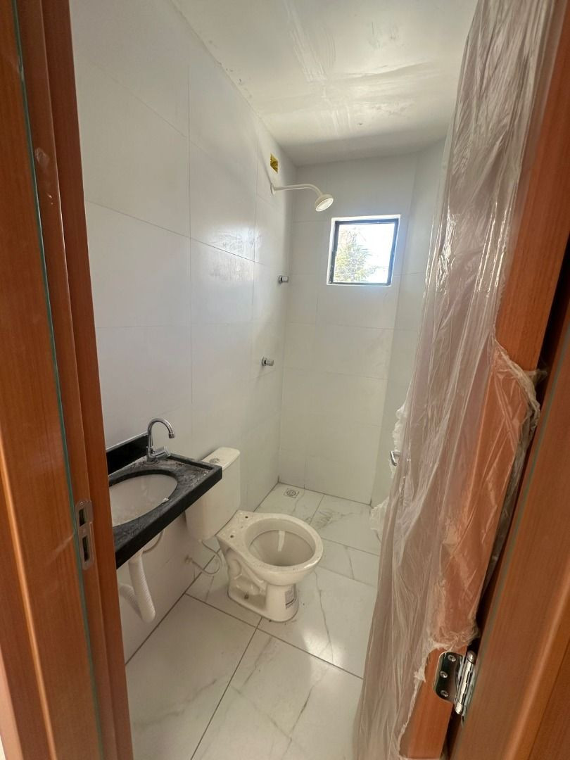 Apartamento com 2 dormitórios à venda por R$ 210.000,00 - Erne...