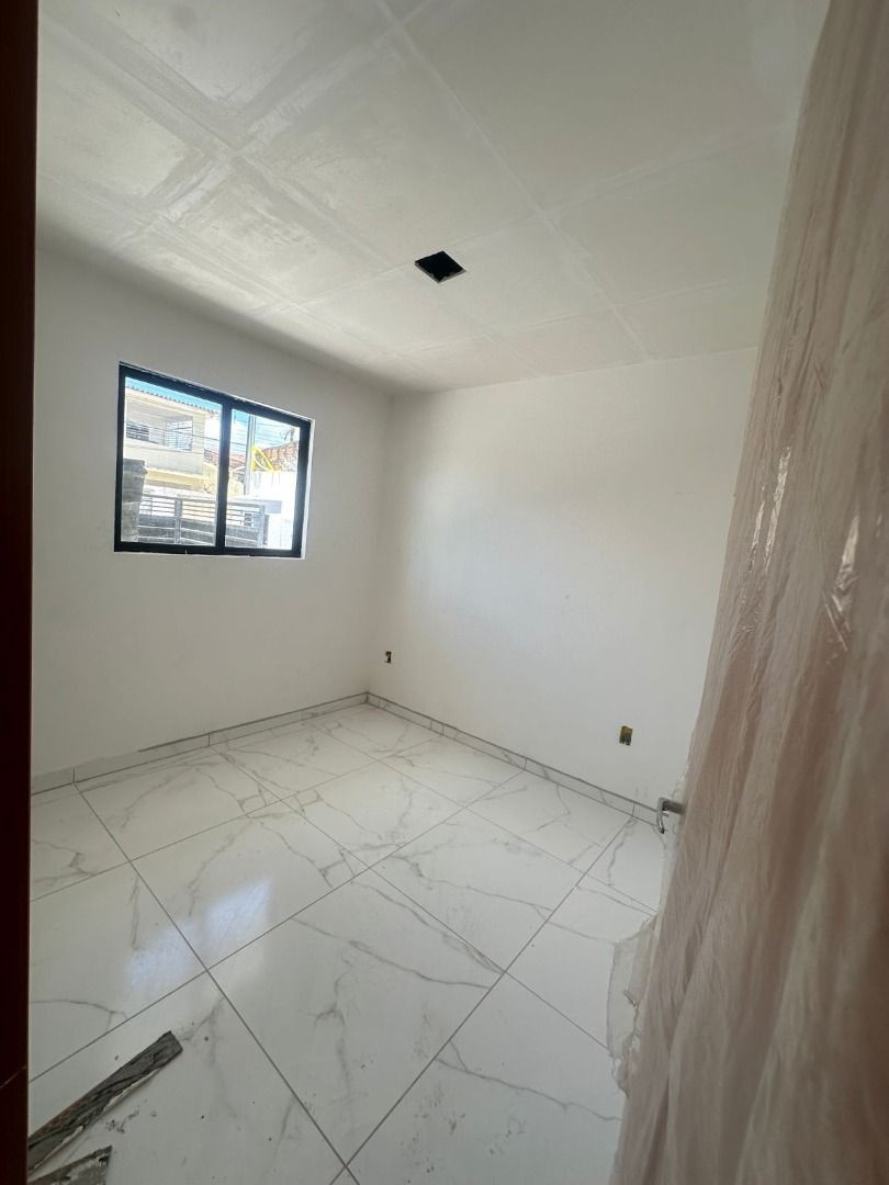 Apartamento com 2 dormitórios à venda por R$ 210.000,00 - Erne...