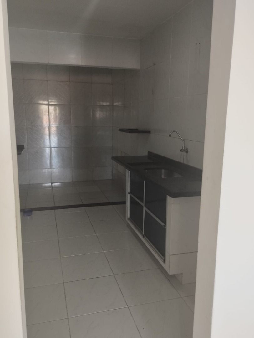 Casa com 4 dormitórios à venda, 150 m² por R$ 400.000,00 - Ern...