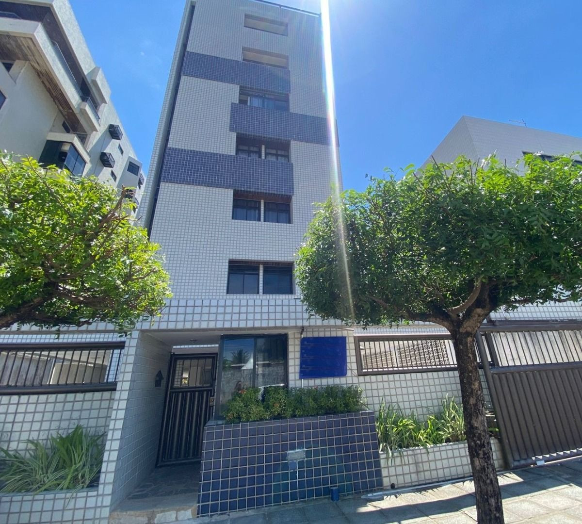 Apartamento com 2 dormitórios à venda, 58 m² por R$ 350.000,00...