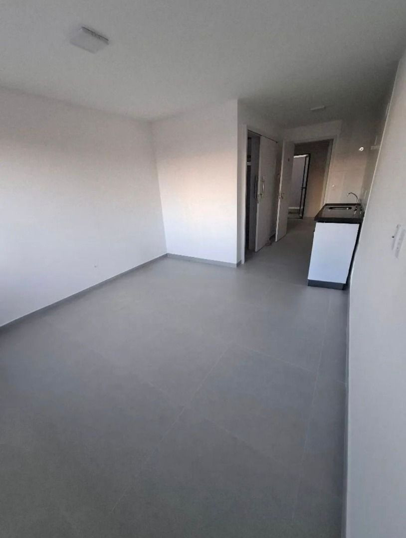 Flat com 1 dormitório à venda, 23 m² por R$ 270.000,00 - Aeroc...