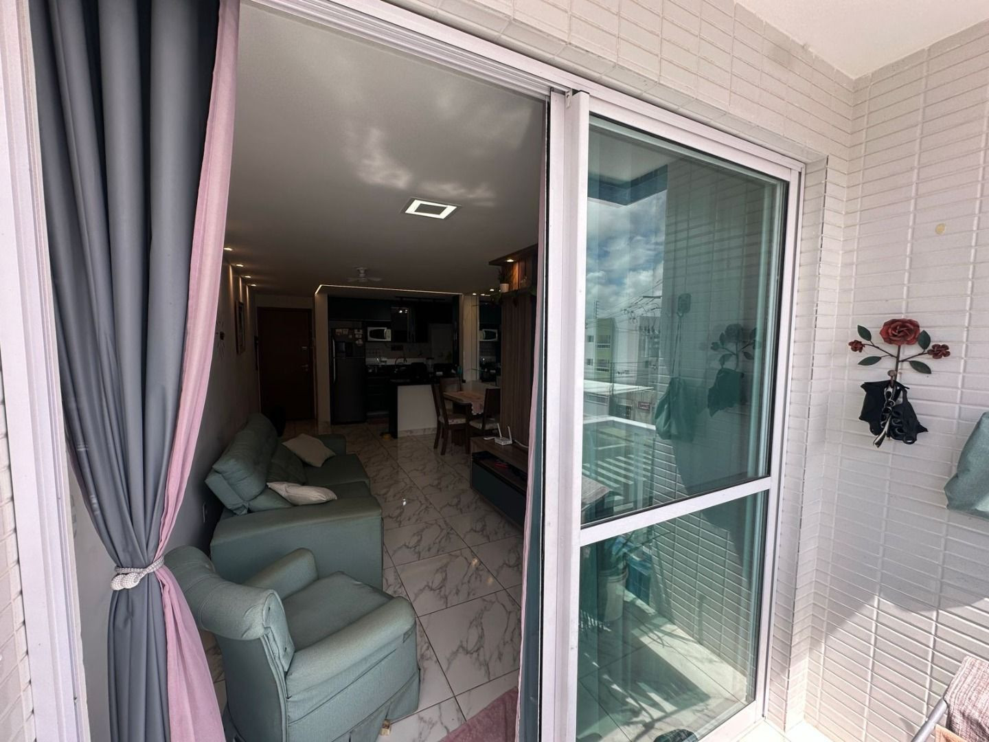 Apartamento com 3 dormitórios à venda, 72 m² por R$ 590.000,00...